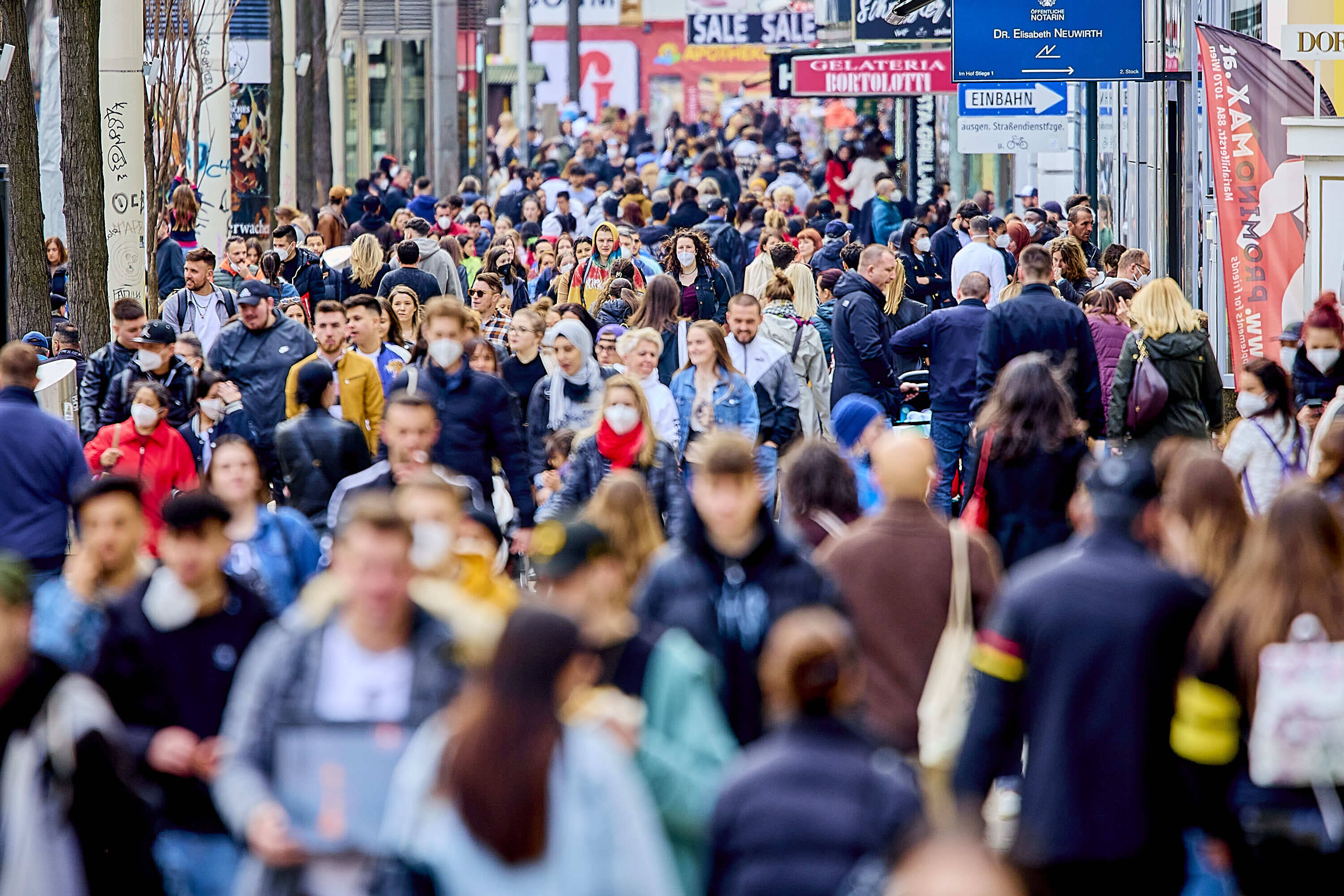 Deutschlands größter Kaufhauskette droht das Aus - Insolvenz wohl nicht mehr zu vermeiden!