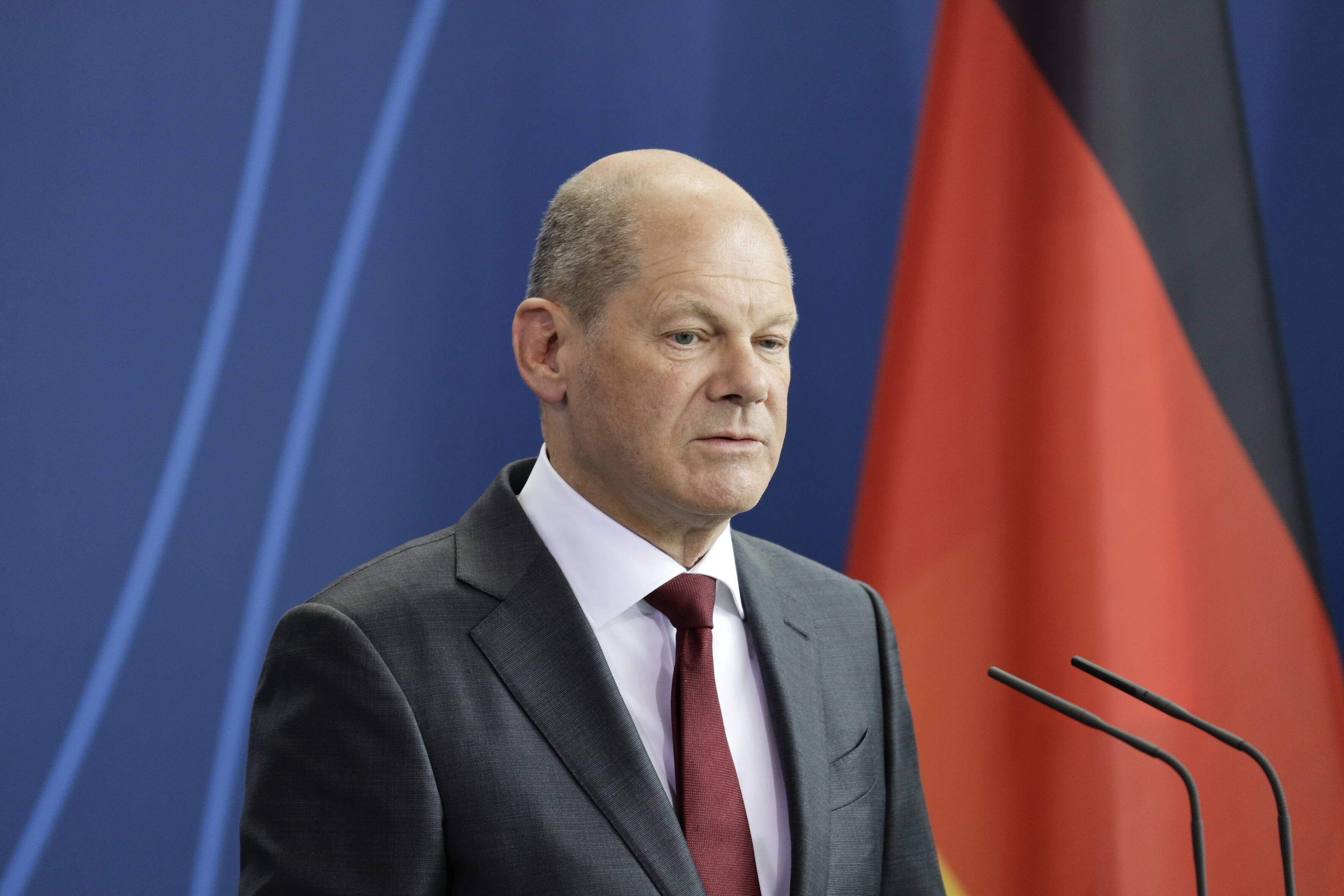 Unbeliebtester Kanzler aller Zeiten? Olaf Scholz kann denn Trend nicht stoppen!