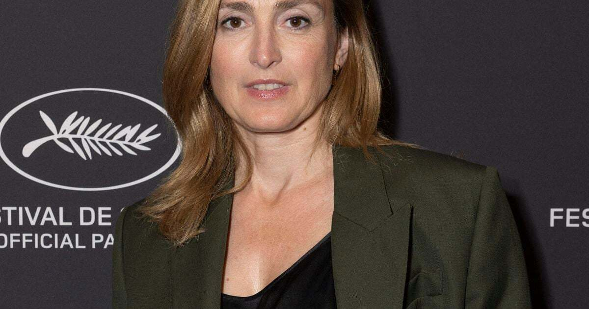 Pourquoi Julie Gayet n'était pas à l'enterrement de Bruno Salomone