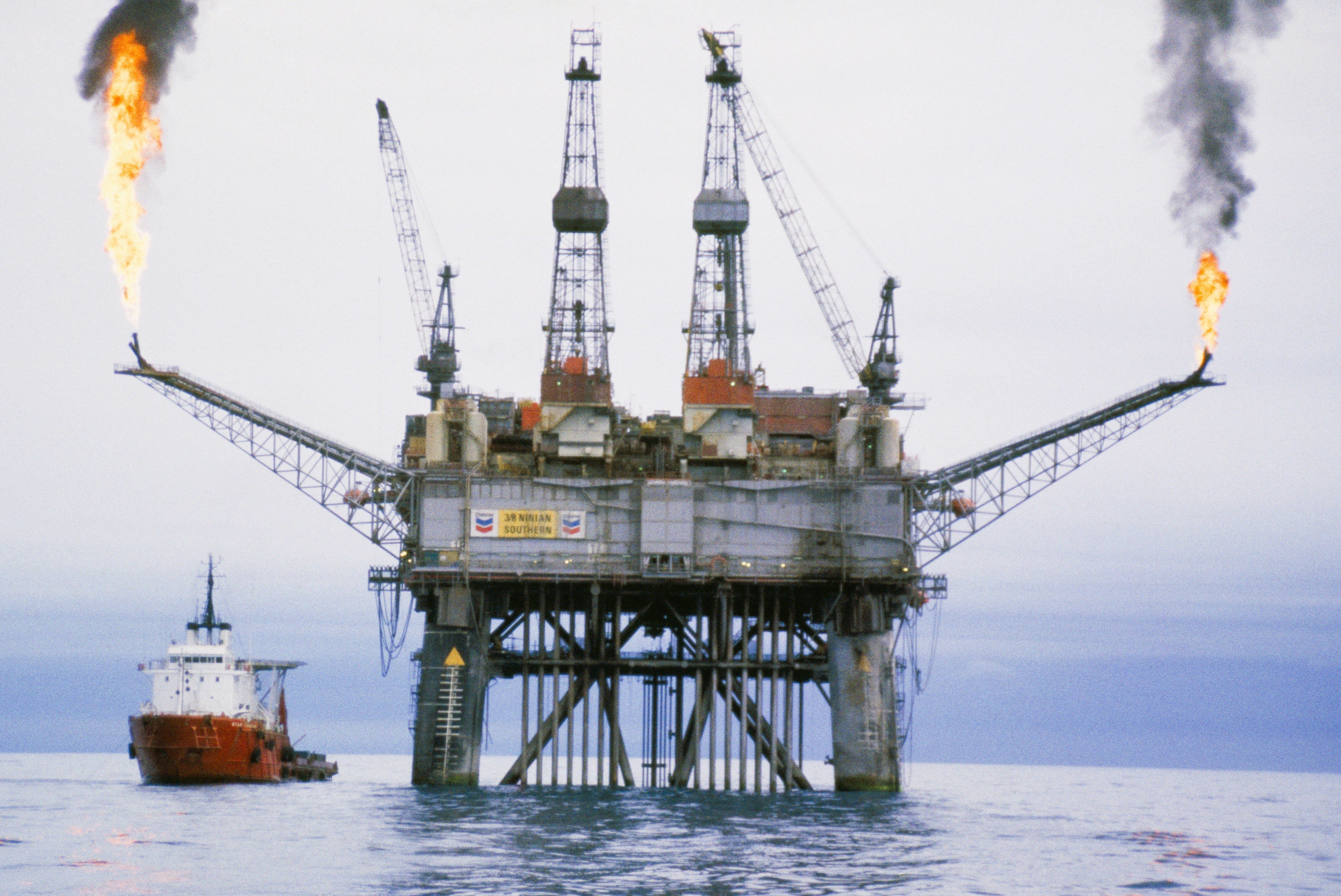 Jetzt droht Russland Norwegen! Marschiert Putin ein um die Gas und Öl-Reserven zu erobern?