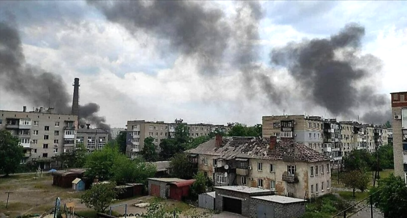 EILMELDUNG - Russischer Soldat dreht durch und schießt mit Maschinengewehr um sich - Komplette Stadt in Russland abgeriegelt