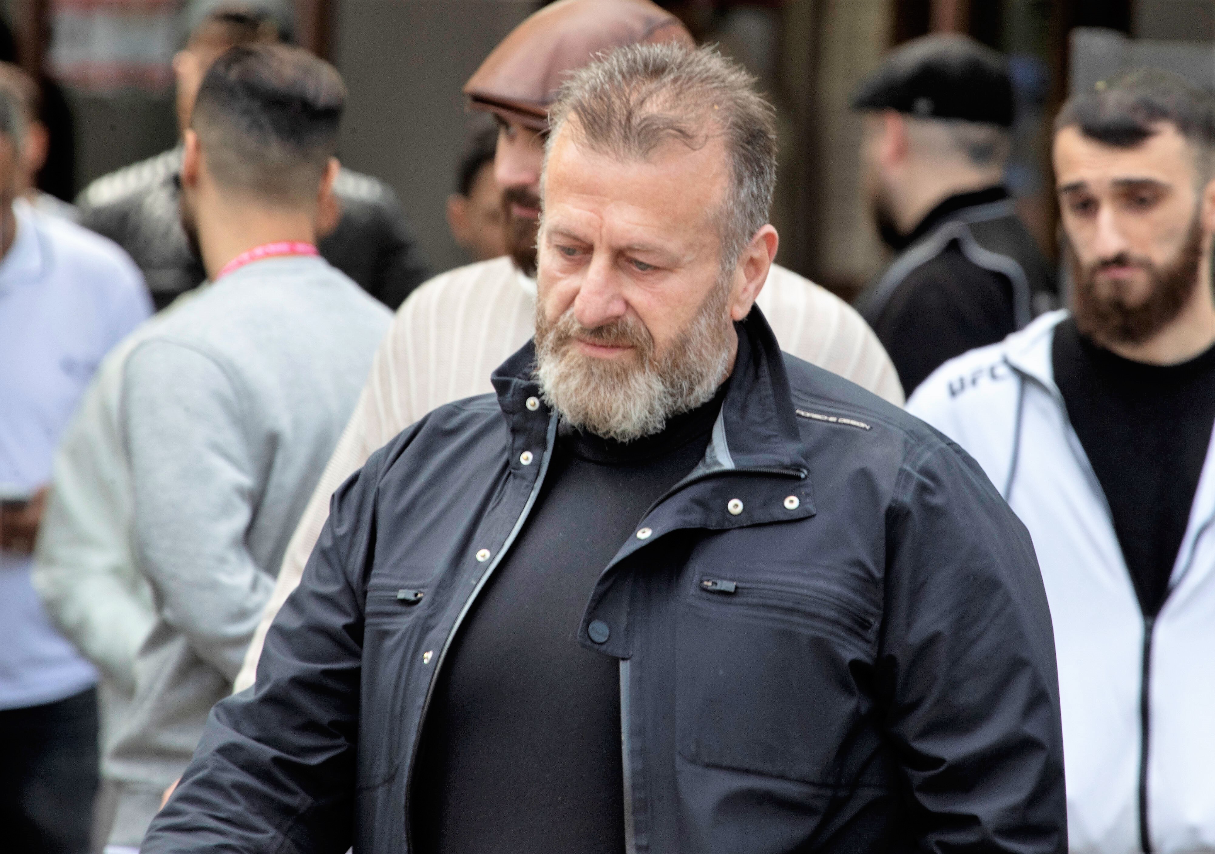 Polizei jagt die Juwelen aus dem Grünen Gewölbe - Polizeitaucher findet Safe in Berliner Kanal!