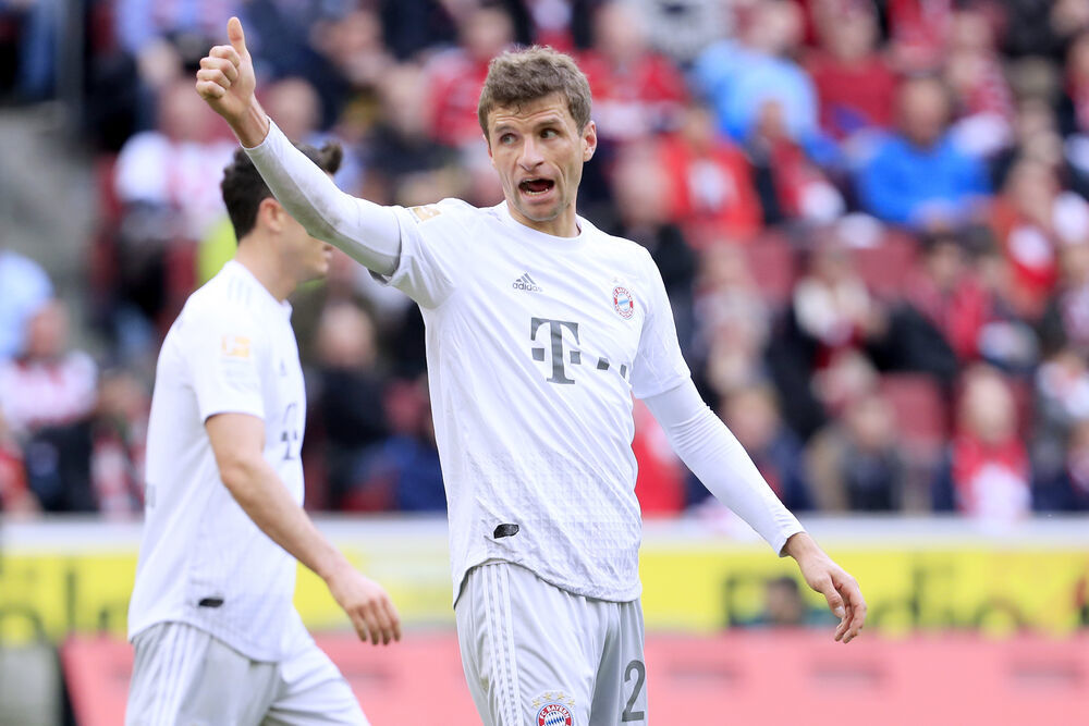FC Bayern - Medizinischer Notfall bei Manchester Rückflug! Team-Arzt musste eingreifen!