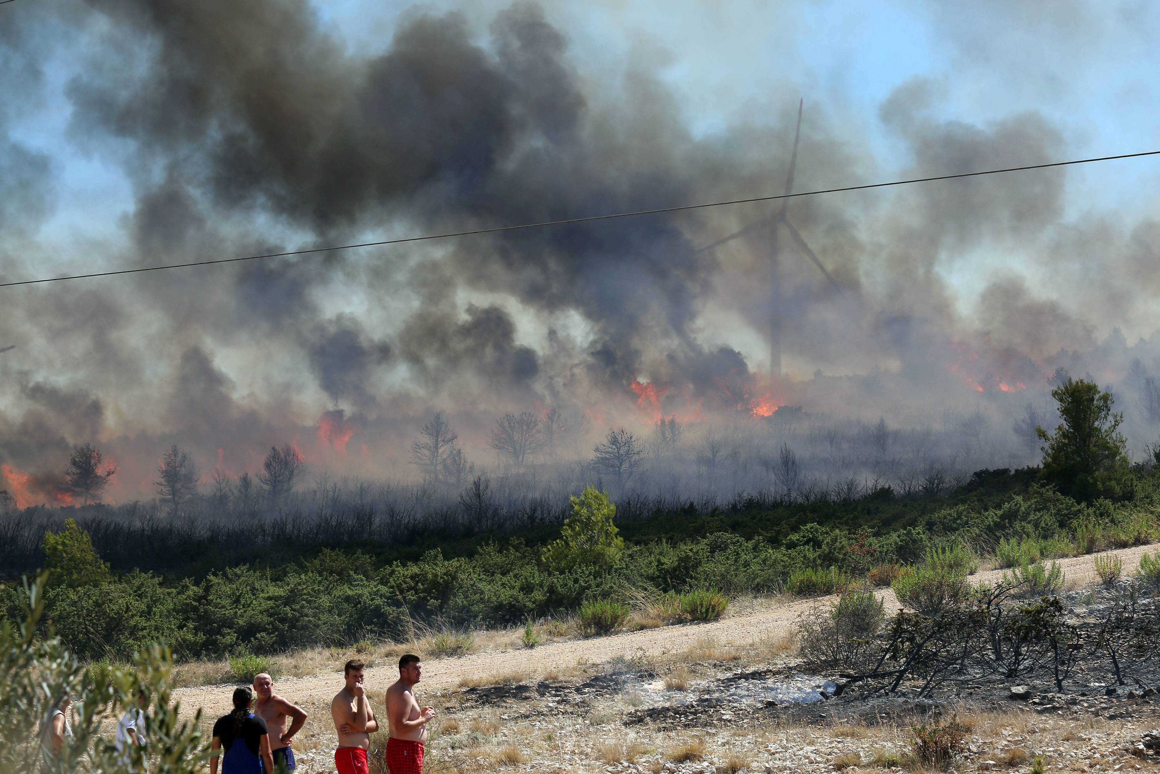 EILMELDUNG - Frankreich evakuiert seine Bürger! Auch Deutsche gefährdet - Auswärtiges Amt spricht Warnung aus!