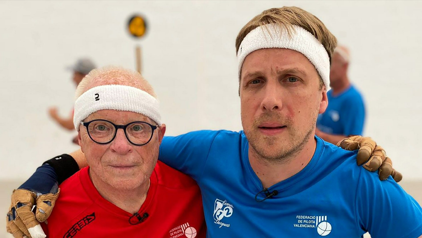 Tränen bei Oliver Pocher auf der Bühne! Komiker in großer Sorge um seinen kranken Vater