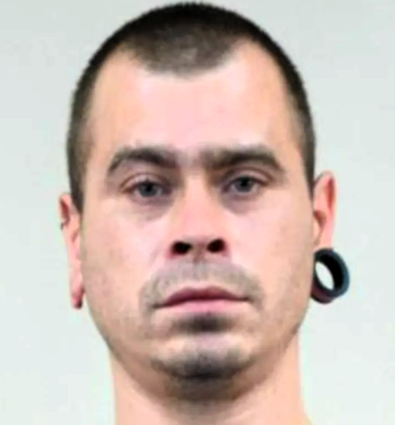 Oberschenkel in Berliner Park gefunden! Wo ist das Mordopfer?! Polizei veröffentlicht Foto von Verschwundenem