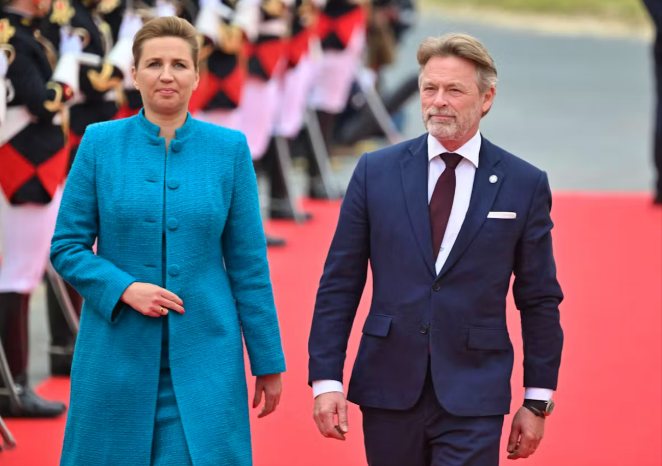 Eilmeldung! Angriffe auf dänische Ministerpräsidentin - Mette Frederiksen in Kopenhagen attackiert!